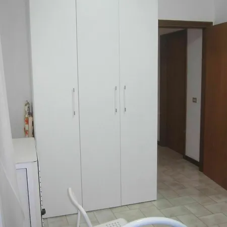 House With 3 In Marina Di Ragusa, With Wonderful Sea View Lägenhet *